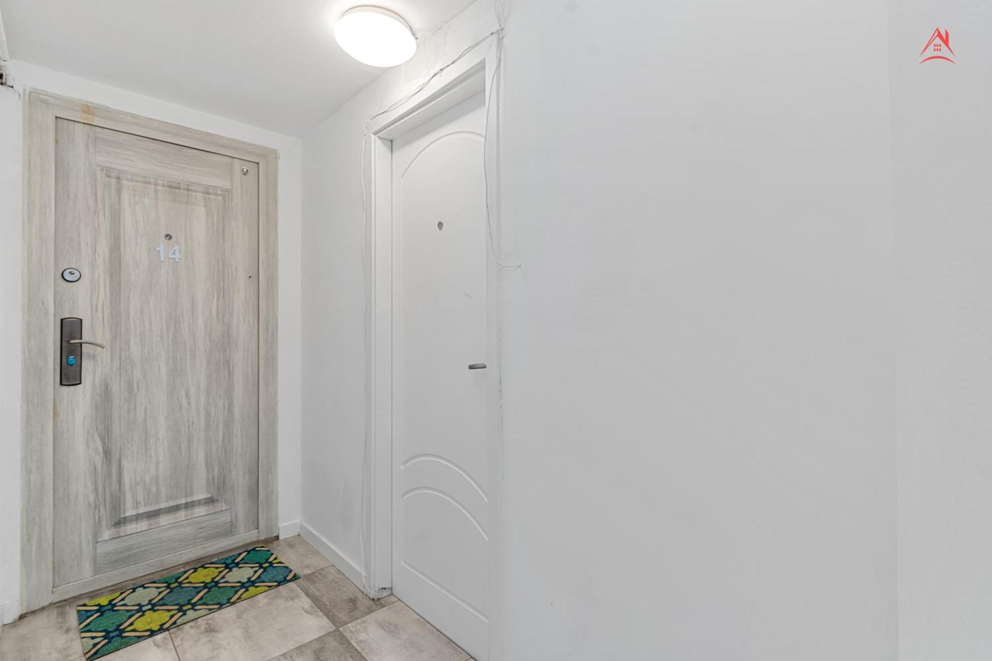 Central Town Cosy Apartment Bukarest Exteriör bild