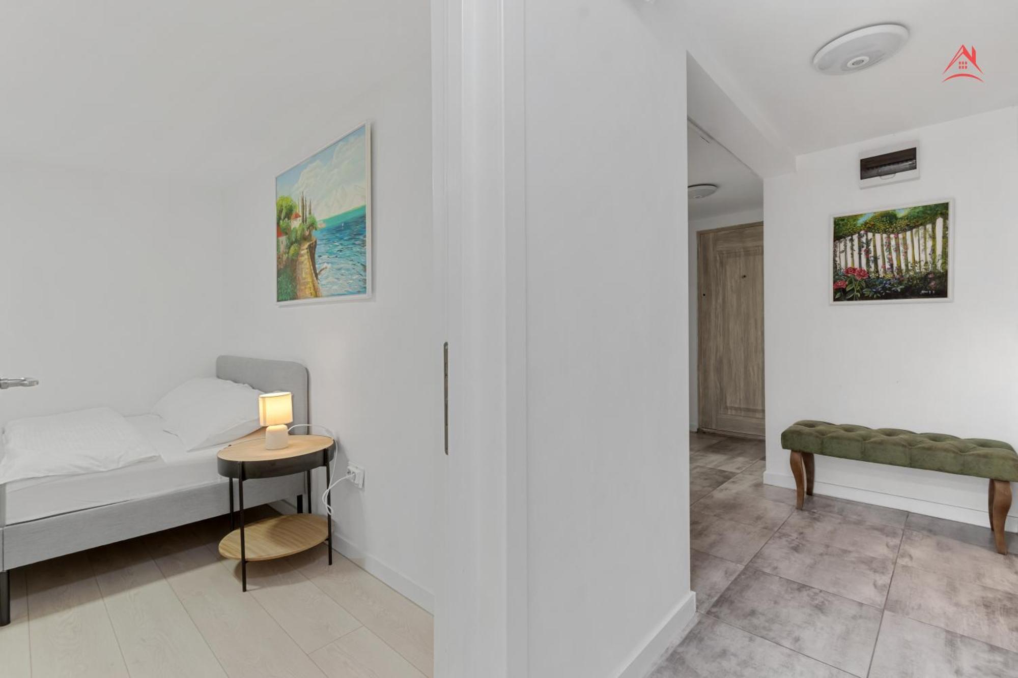 Central Town Cosy Apartment Bukarest Exteriör bild